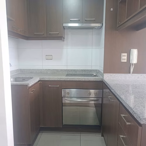 ACOGEDOR 1D1B EN SANTIAGO CON BALCÓN