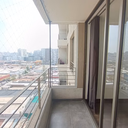 ACOGEDOR 1D1B EN SANTIAGO CON BALCÓN