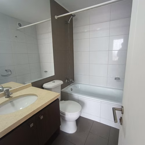 ACOGEDOR 1D1B EN SANTIAGO CON BALCÓN