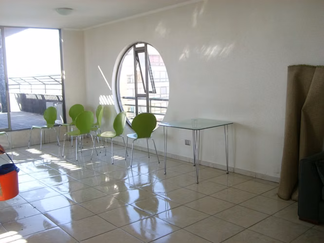 EXCELENTE 2D2B CON TERRAZA EN SANTIAGO