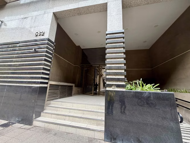 A PASOS BARRIO LASTARRIAS,  DPTO 1D/1B, CENTRICO - Imagen 2