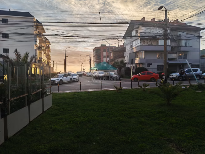 SE ARRIENDA LOCAL COMERCIAL REÑACA CENTRO