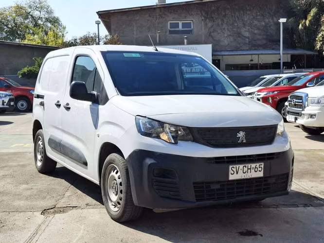 PEUGEOT PARTNER 2023