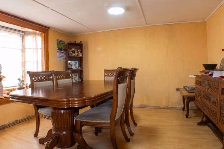 Casa a un 35%  bajo precio en la zona - Imagen 6