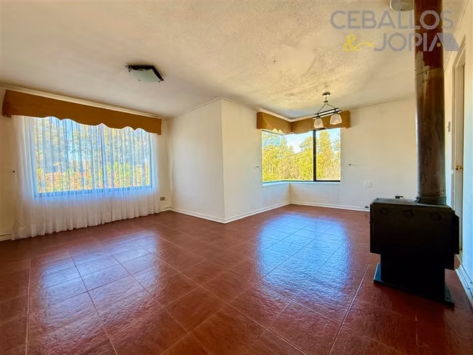 Casa en arriendo de 3 dorm. en Villa Alemana