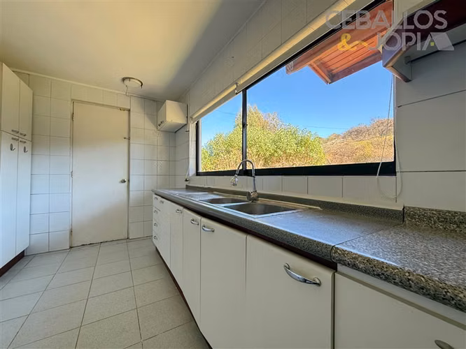Casa en arriendo de 3 dorm. en Villa Alemana