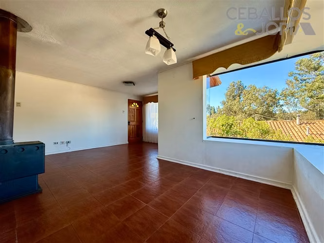 Casa en arriendo de 3 dorm. en Villa Alemana