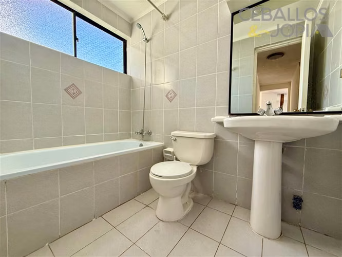Casa en arriendo de 3 dorm. en Villa Alemana