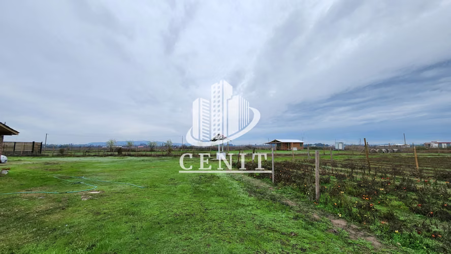 VENTA DE PARCELA CON CASA EN LINARES, 7 MIN DEL CENTRO (APTA PARA HIPOTECARIO)