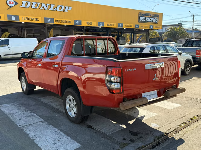 MITSUBISHI L200 2023