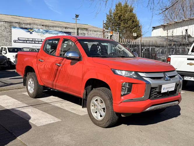 MITSUBISHI L200 2023