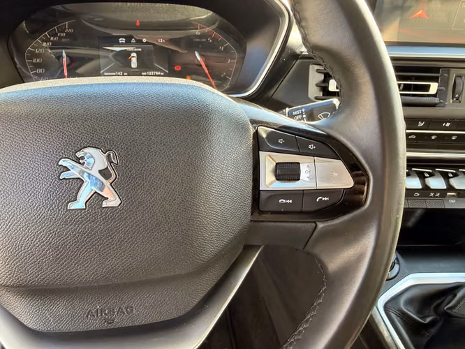 PEUGEOT LANDTREK 2023
