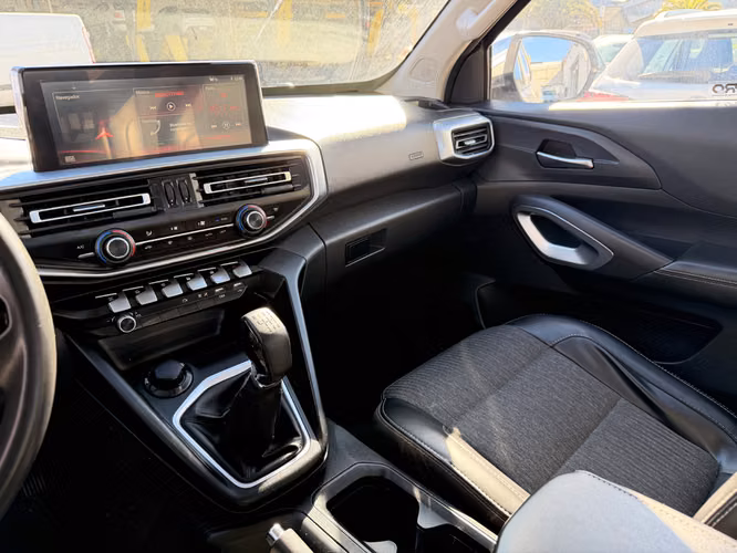 PEUGEOT LANDTREK 2023