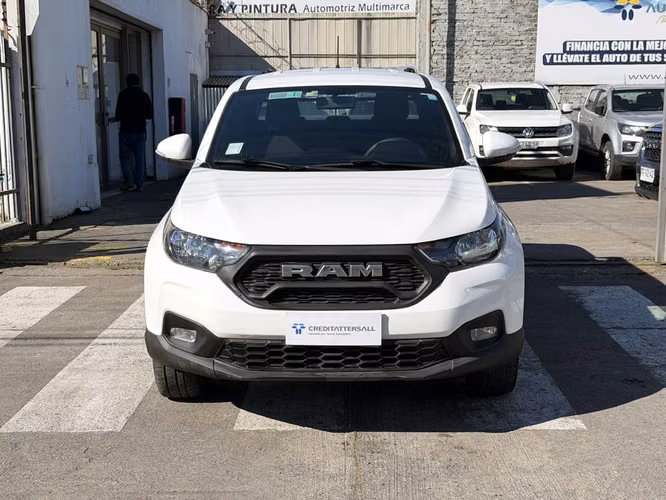 RAM 700 2024