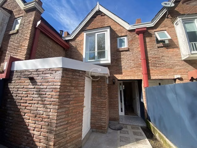 Casa en arriendo de 3 dorm. en Vitacura