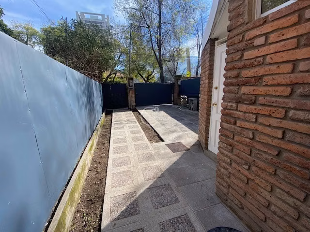 Casa en arriendo de 3 dorm. en Vitacura