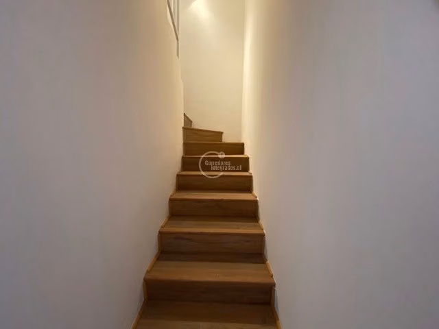 Casa en arriendo de 3 dorm. en Vitacura