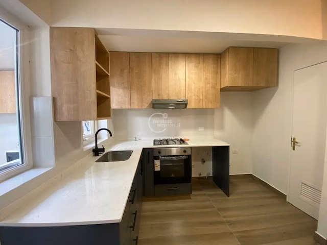 Casa en arriendo de 3 dorm. en Vitacura