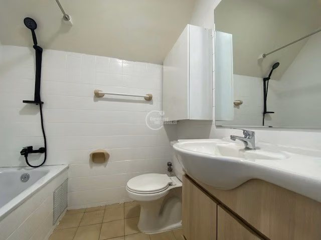 Casa en arriendo de 3 dorm. en Vitacura