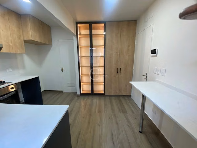 Casa en arriendo de 3 dorm. en Vitacura