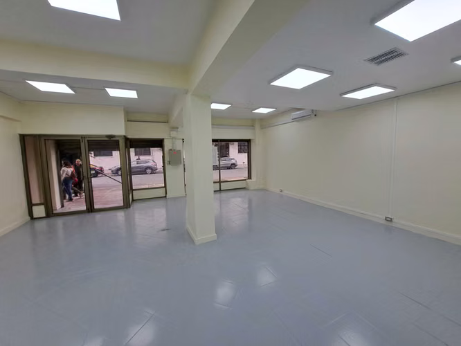 Arriendo local pleno centro Puerto Montt (26520)