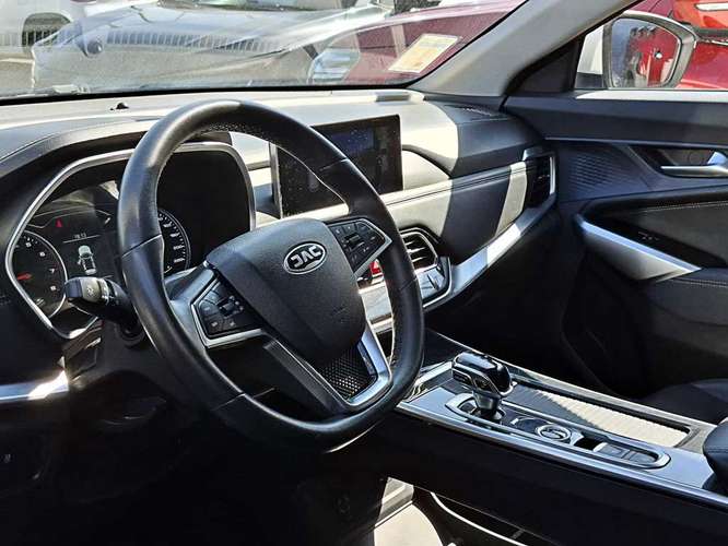 JAC JS8 2024 - Imagen 13
