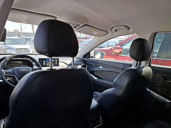 JAC JS8 2024 - Imagen 16