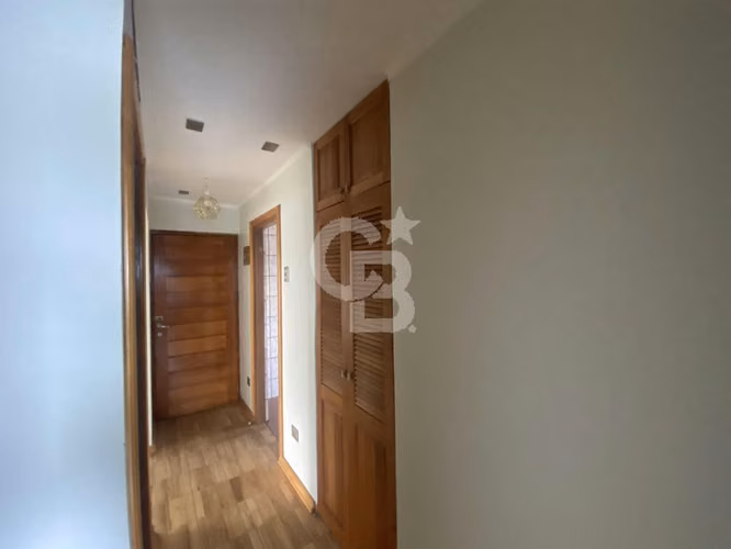 Elegante Departamento con Espacios Amplios y Modernos