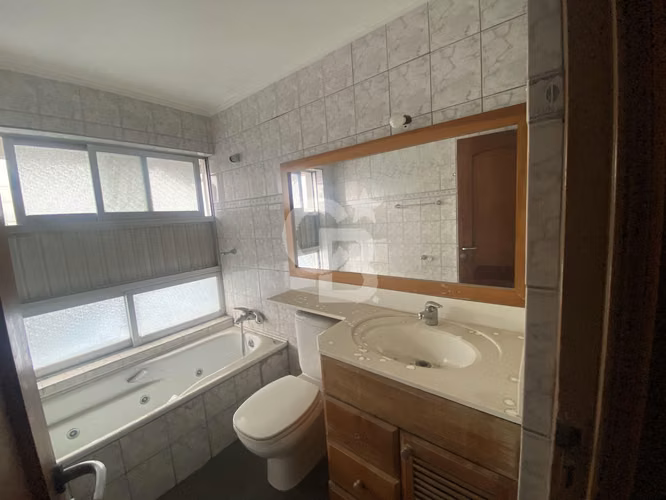 Elegante Departamento con Espacios Amplios y Modernos