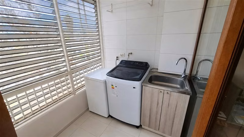 Departamento en venta de 3 dorm. en Vitacura