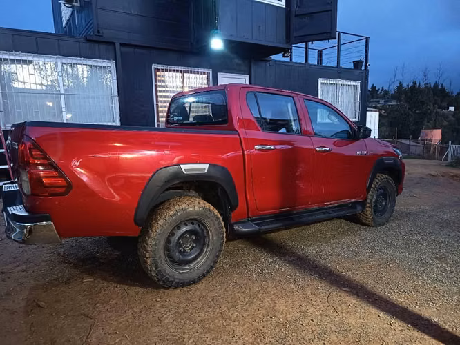 Toyota Hilux 4x4 dx 28.000 km