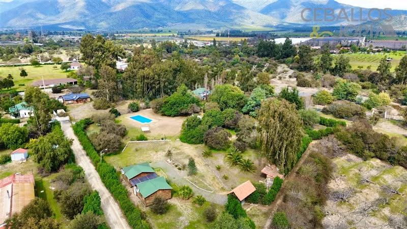 Casa en venta de 6 dorm. en Olmué