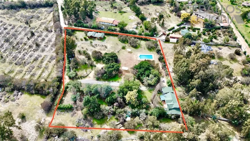 Casa en venta de 6 dorm. en Olmué