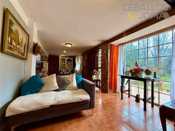 Casa en venta de 6 dorm. en Olmué