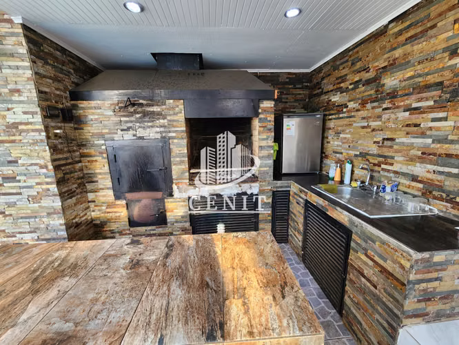 AMPLIA CASA EN VENTA EN SAN CLEMENTE, 15 MIN DE TALCA