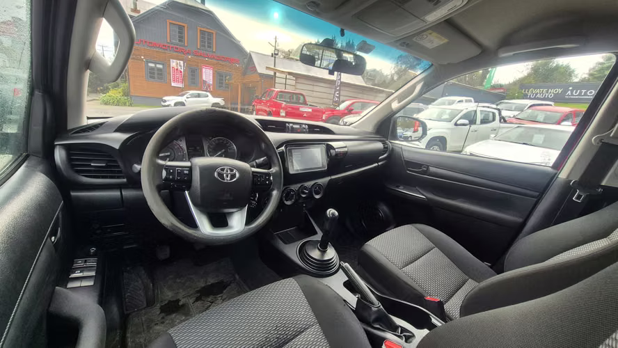 TOYOTA HILUX DX 2022 - Imagen 16