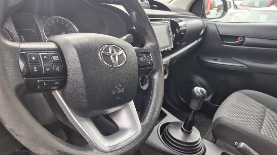 TOYOTA HILUX DX 2022 - Imagen 7