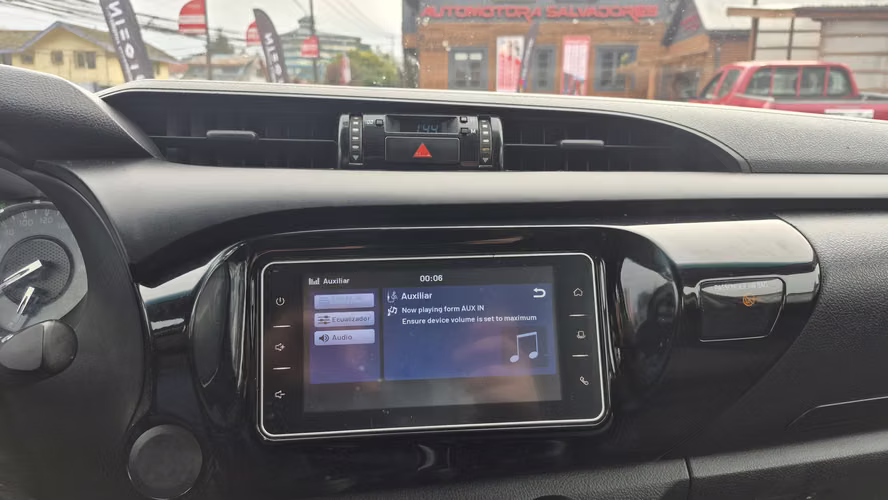 TOYOTA HILUX DX 2022 - Imagen 9