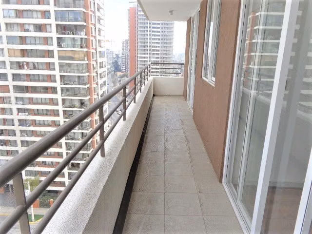 Cómodo Departamento Al Lado Del Metro Villa Frei