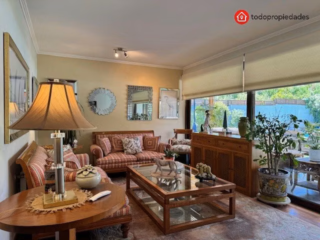 Exclusiva Casa Remodelada en  Condominio Chamisero