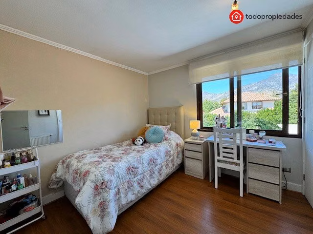 Exclusiva Casa Remodelada en  Condominio Chamisero