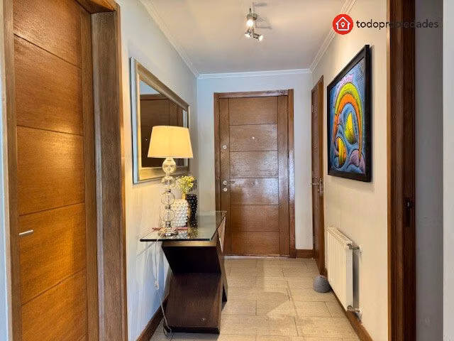 Exclusiva Casa Remodelada en  Condominio Chamisero