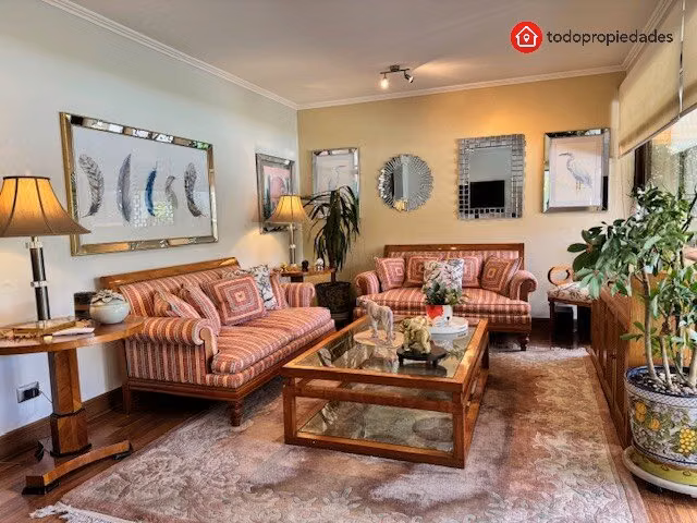 Exclusiva Casa Remodelada en  Condominio Chamisero