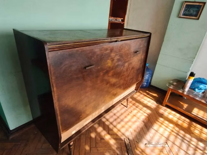 Radiomueble antiguo vintage años 50–60 aprox. – ideal restauración