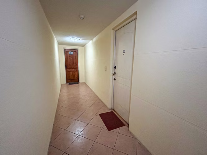 Oportunidad Depto 2D1B cerca Metro Hospitales