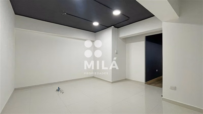 Local Comercial piso 1, amplias instalaciones. Centro