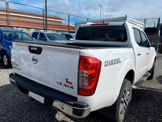 NISSAN NP300 D/C LE - Imagen 7