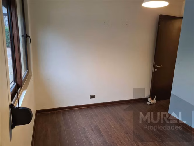 vendo solida casa, bajo tasacion, quincho, piscina,Talagante