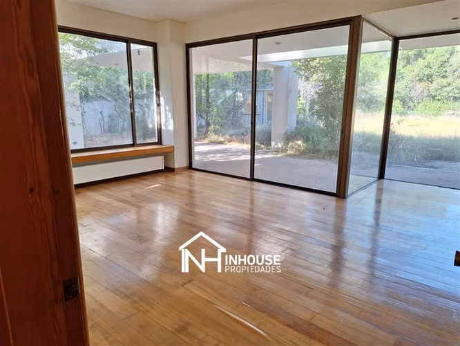 Casa en venta de 5 dorm. en Las Condes - Imagen 4