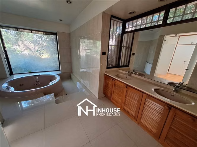 Casa en venta de 5 dorm. en Las Condes - Imagen 12